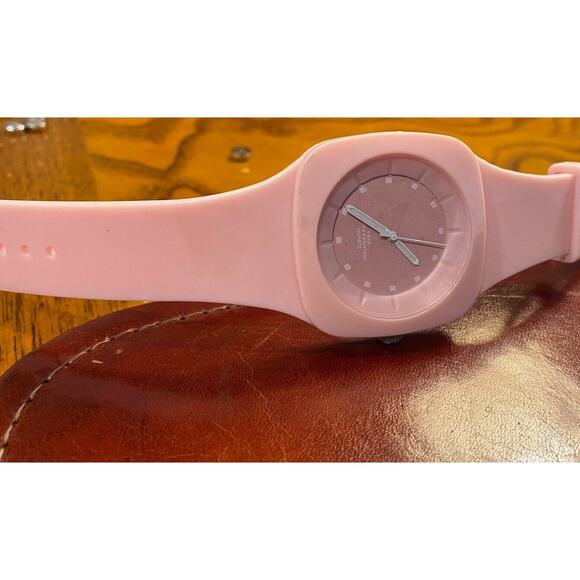 Unisex 40mm Pale Pink Sempre 36 Watch, WR 50M - Picture 1 of 3